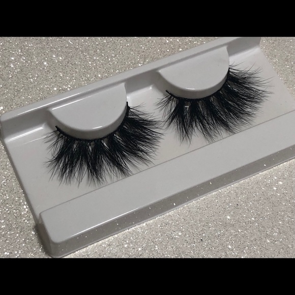 New Cruelty Free 20mm Siberian Mink Wispy Lashes - Picture 3 of 5